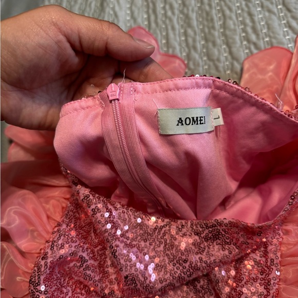 Barbie 80’s Prom Queen - Picture 4 of 5